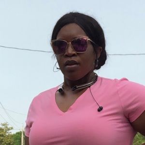 Meet your Posher, Brandi